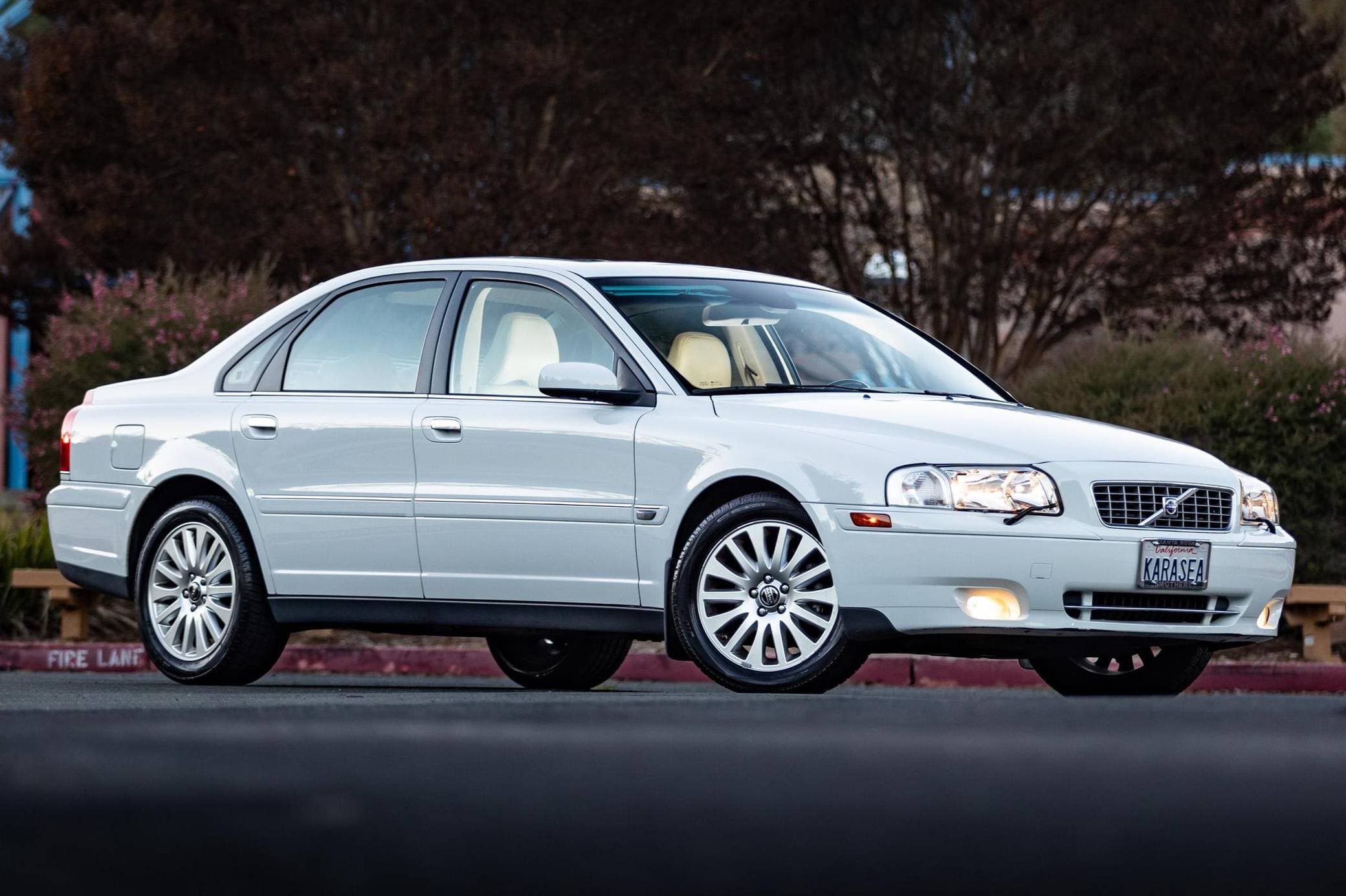 2006 Volvo S80 sold for $8,700