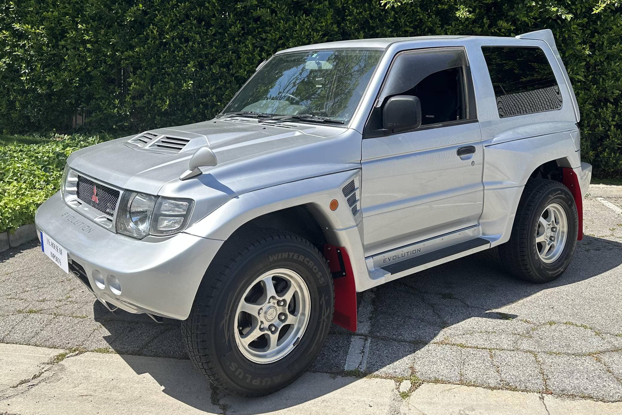 1997 Mitsubishi Pajero sold for $34,000