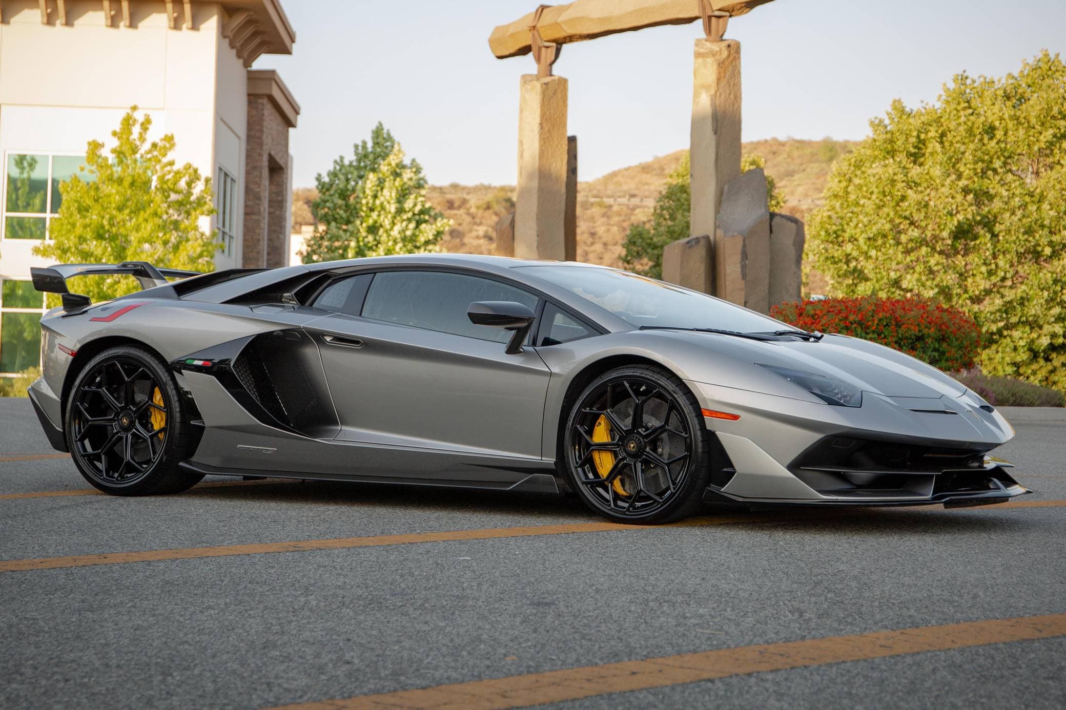2020 Lamborghini Aventador sold for $557,000