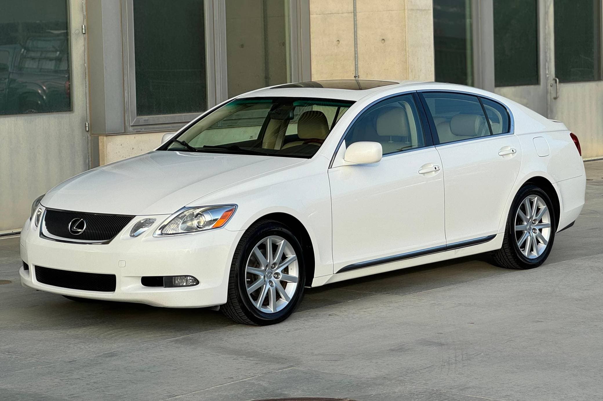 2006 Lexus GS sold for $9,100