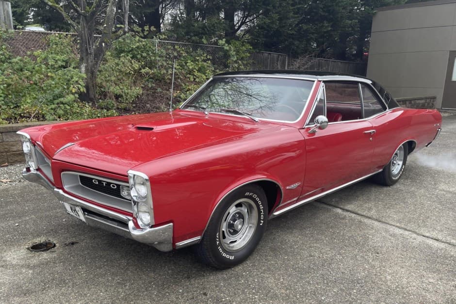 1966 Pontiac GTO sold for $40,001