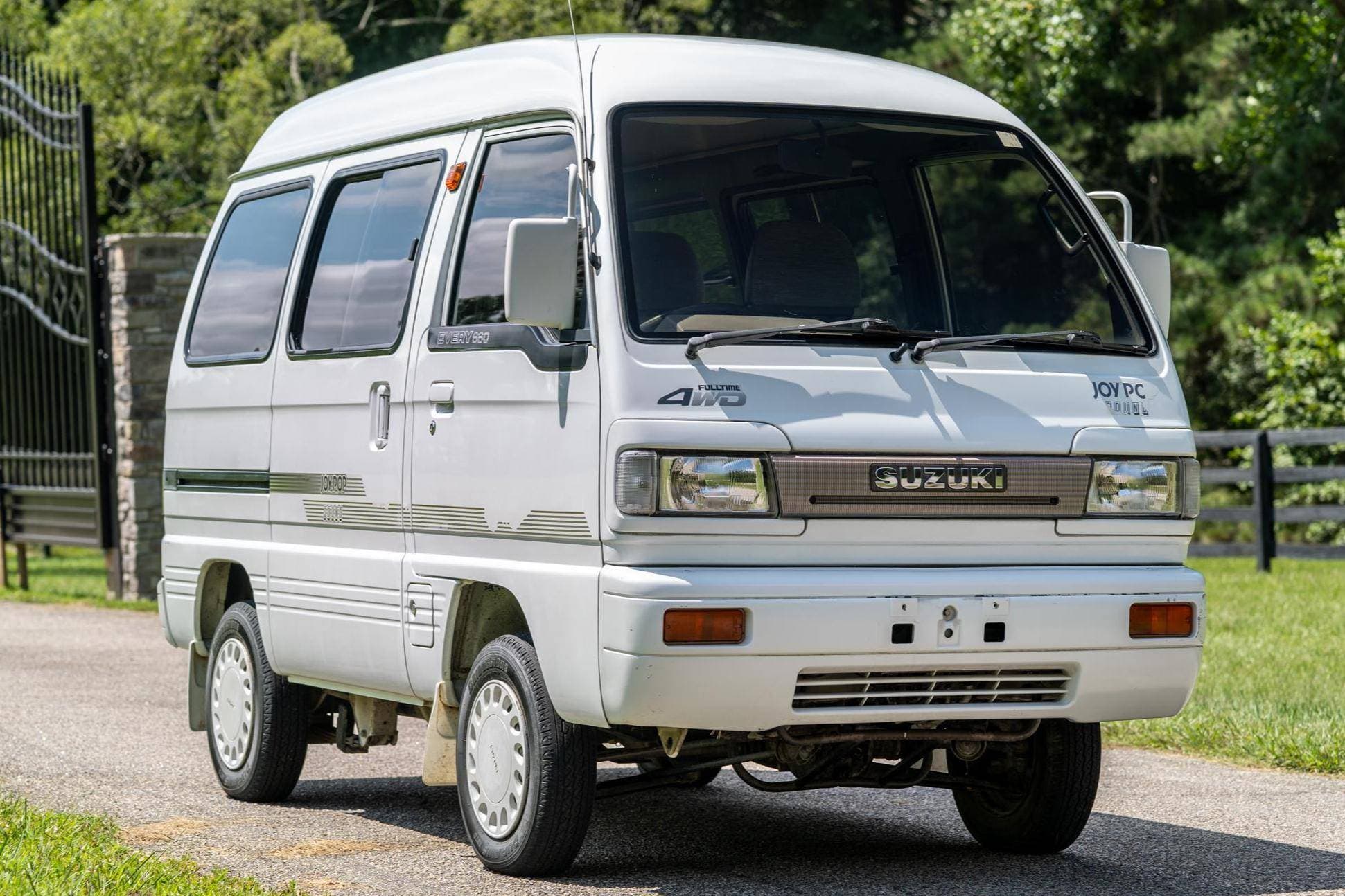1990 Suzuki Every sold for $4,200