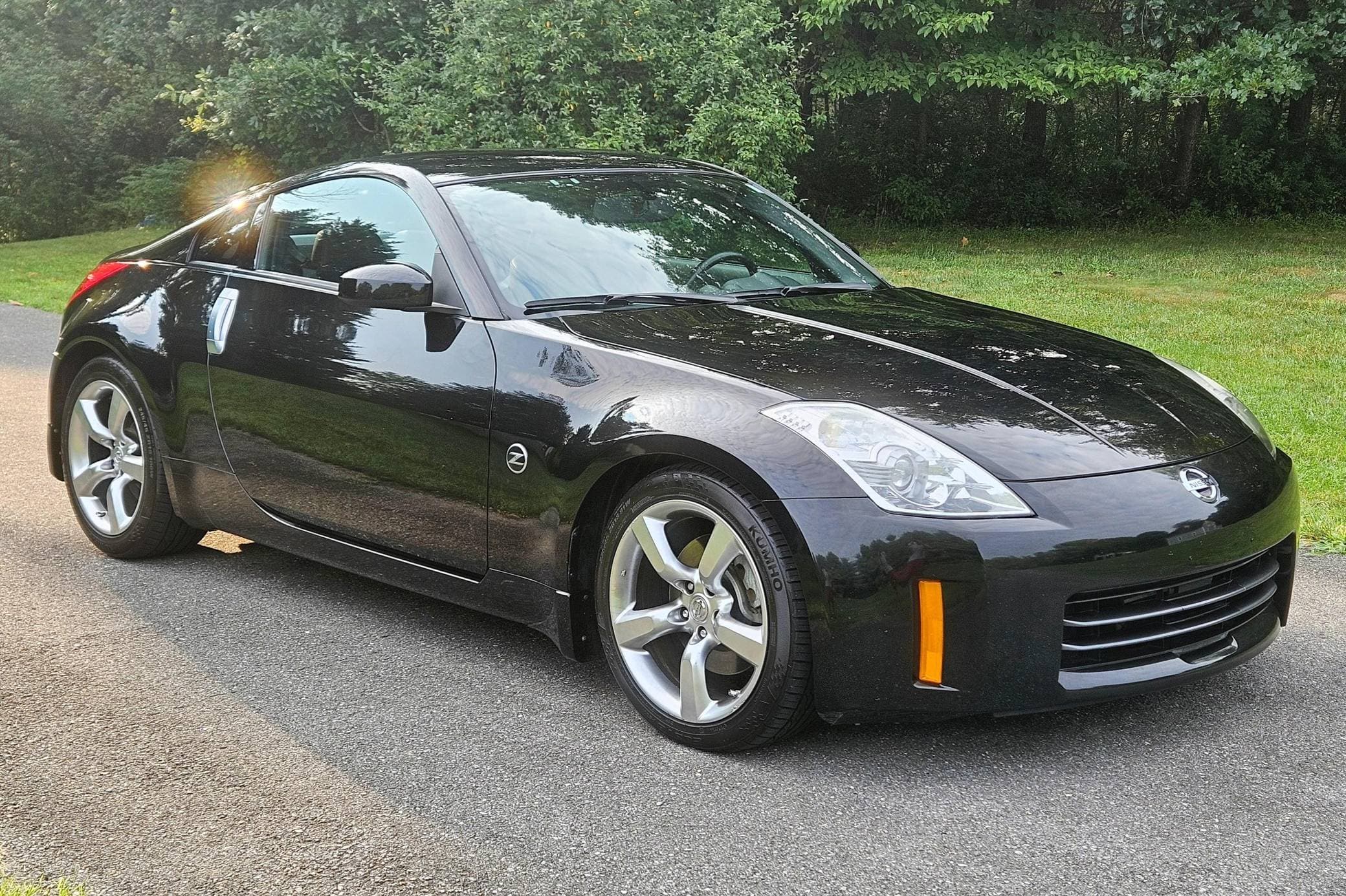 2006 Nissan 350Z sold for $12,950