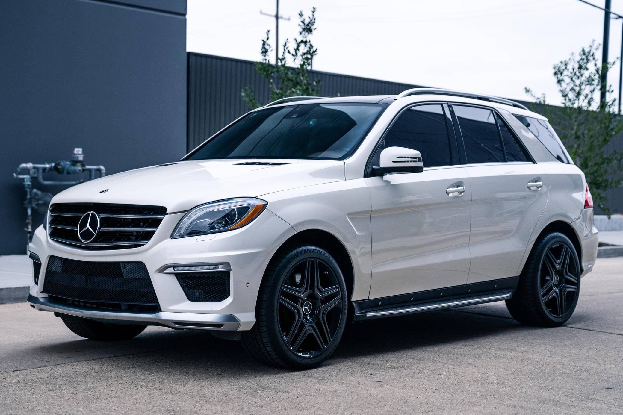 2013 Mercedes-Benz ML AMG sold for $23,750