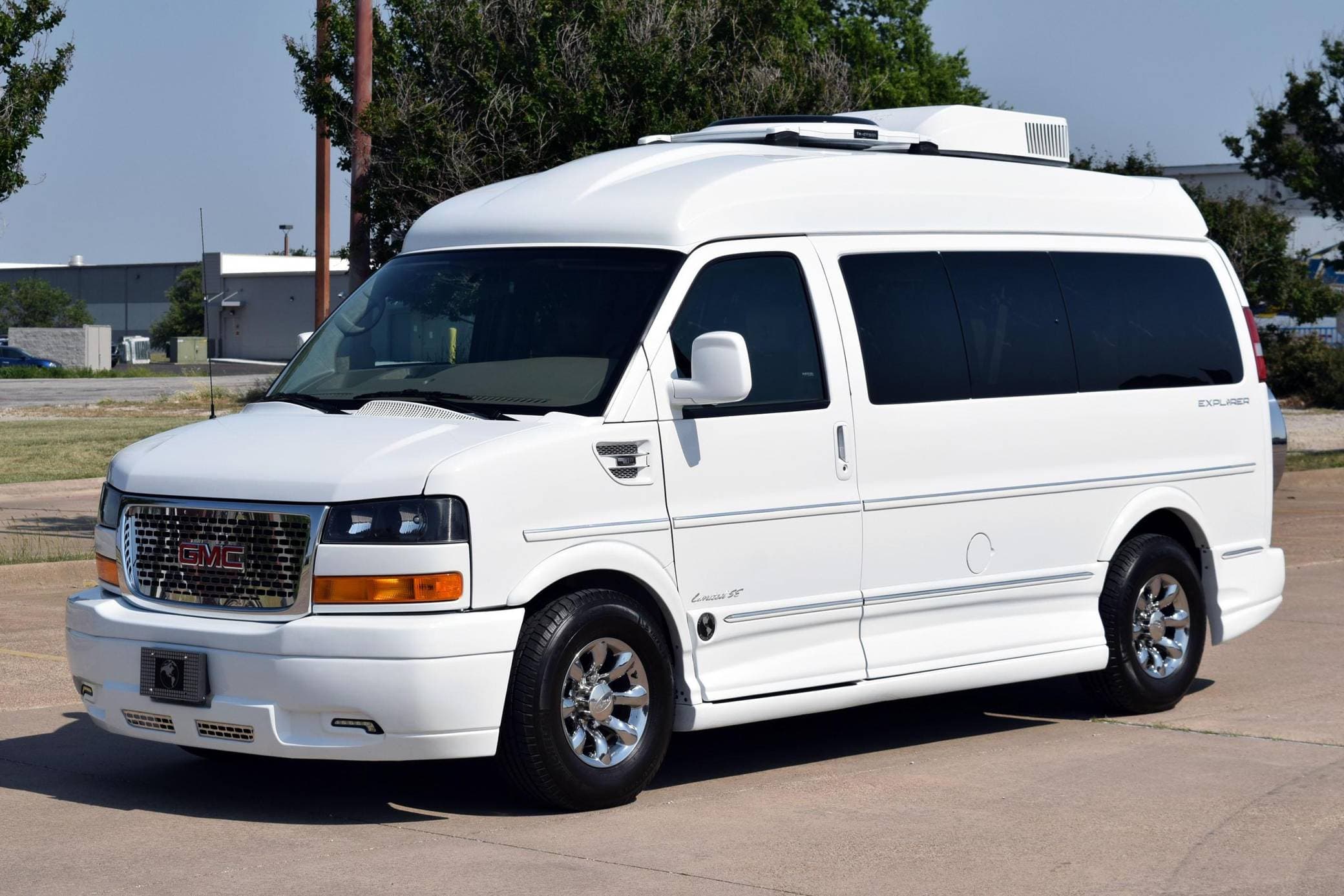 2015 GMC Savana sold for $43,750