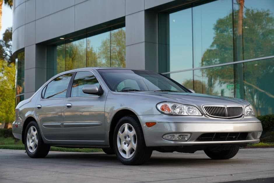 2001 Infiniti  sold for $11,250