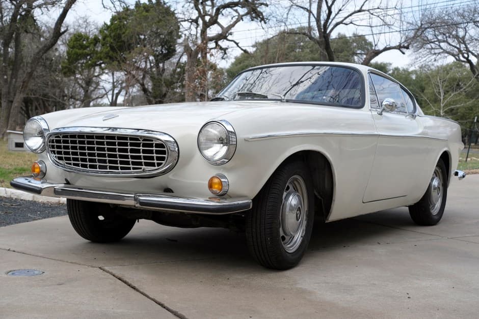 1966 Volvo P1800/1800 sold for $18,000