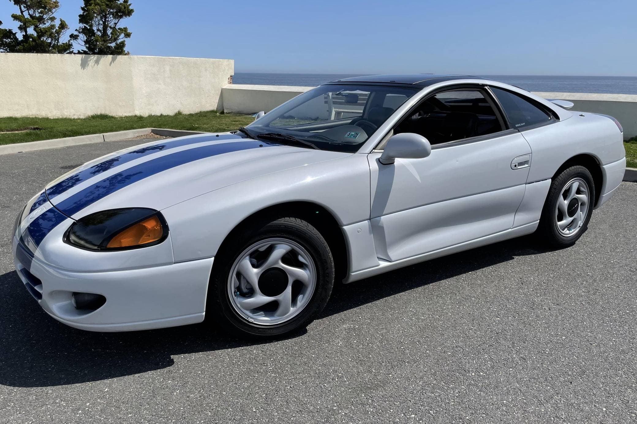 1994 Dodge Stealth sold for $6,666