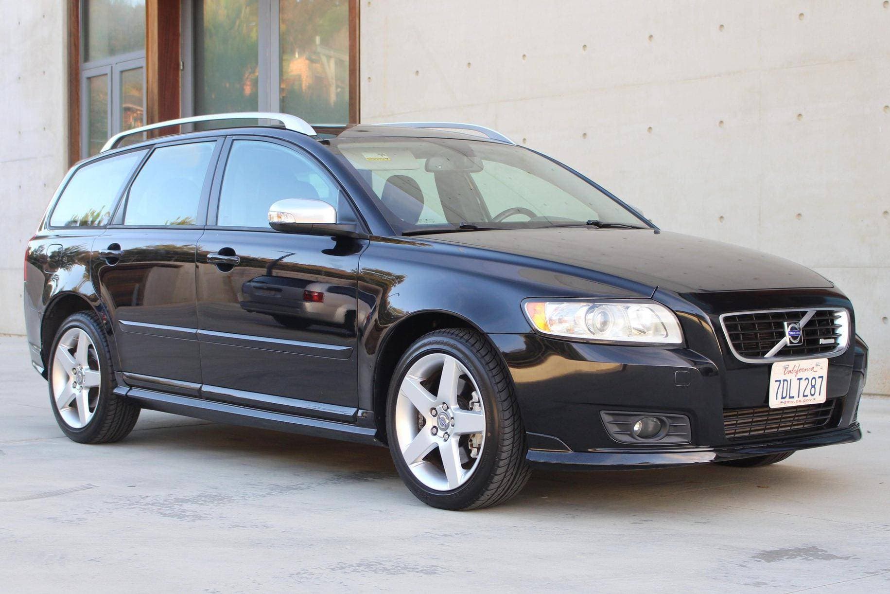 2009 Volvo V50 sold for $14,500