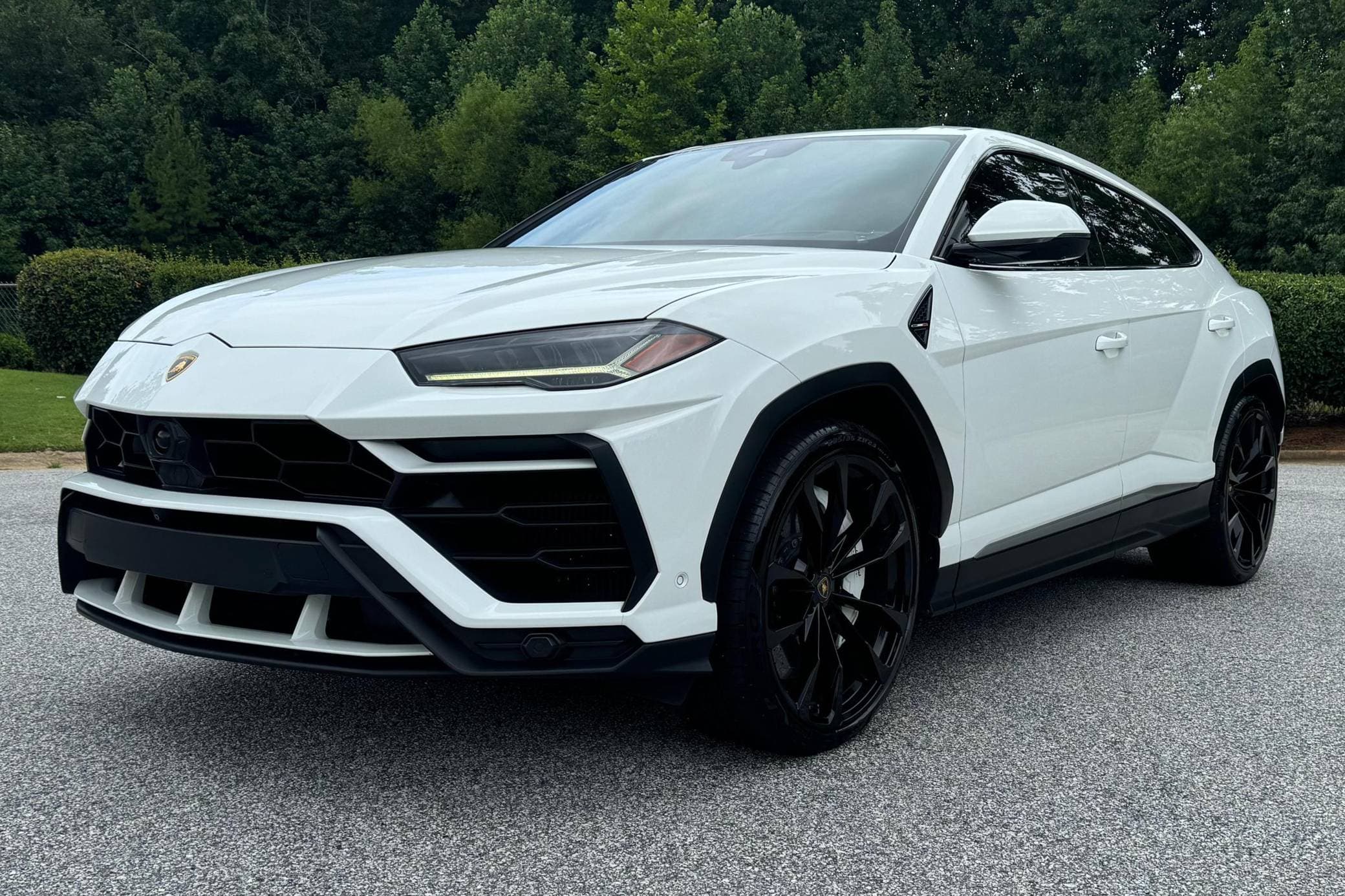 2019 Lamborghini Urus sold for $150,000