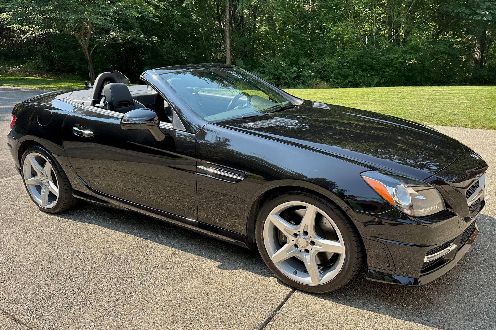 2015 Mercedes-Benz SLK-Class sold for $25,000