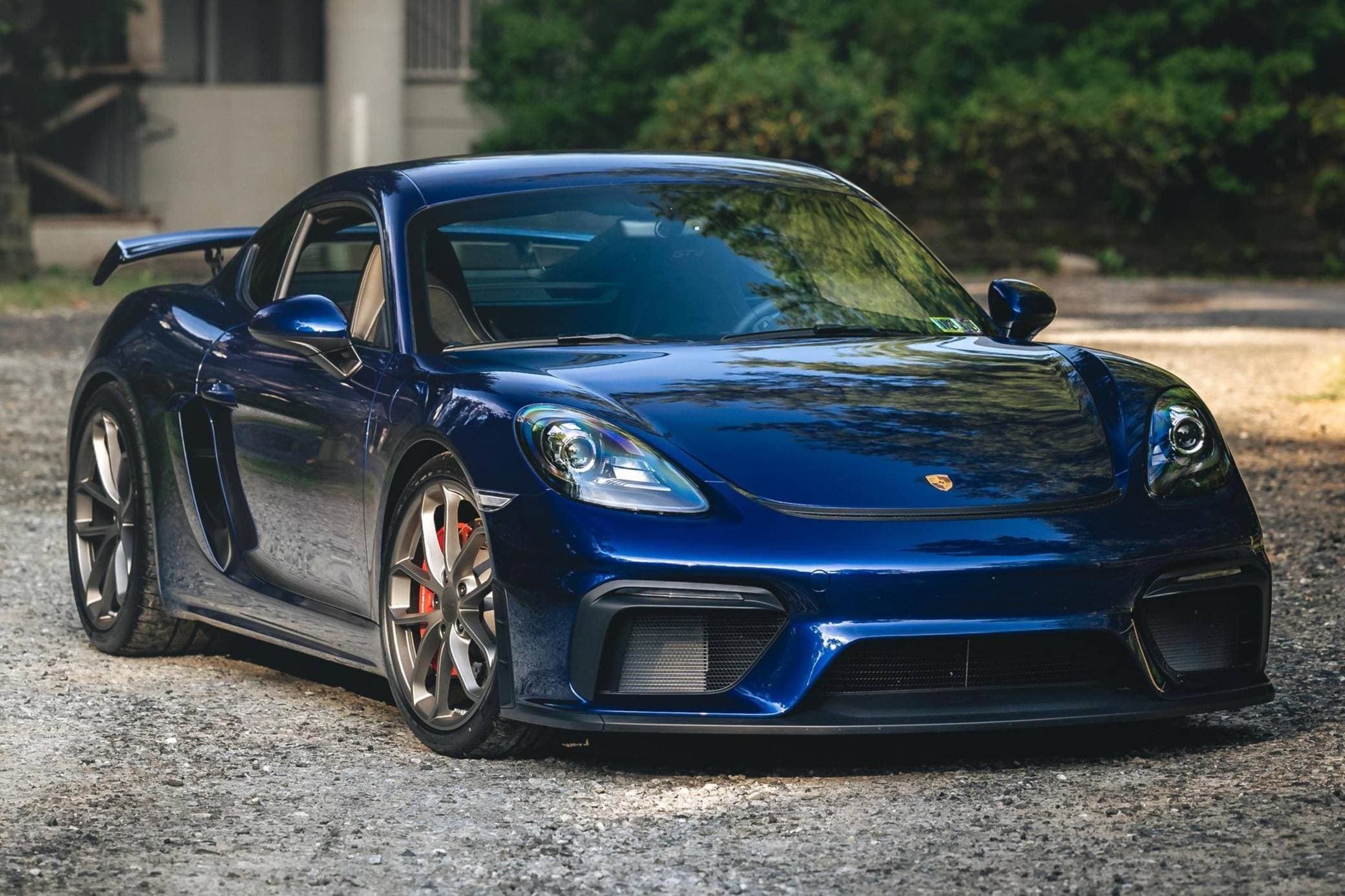 2022 Porsche 718 Cayman sold for $118,750