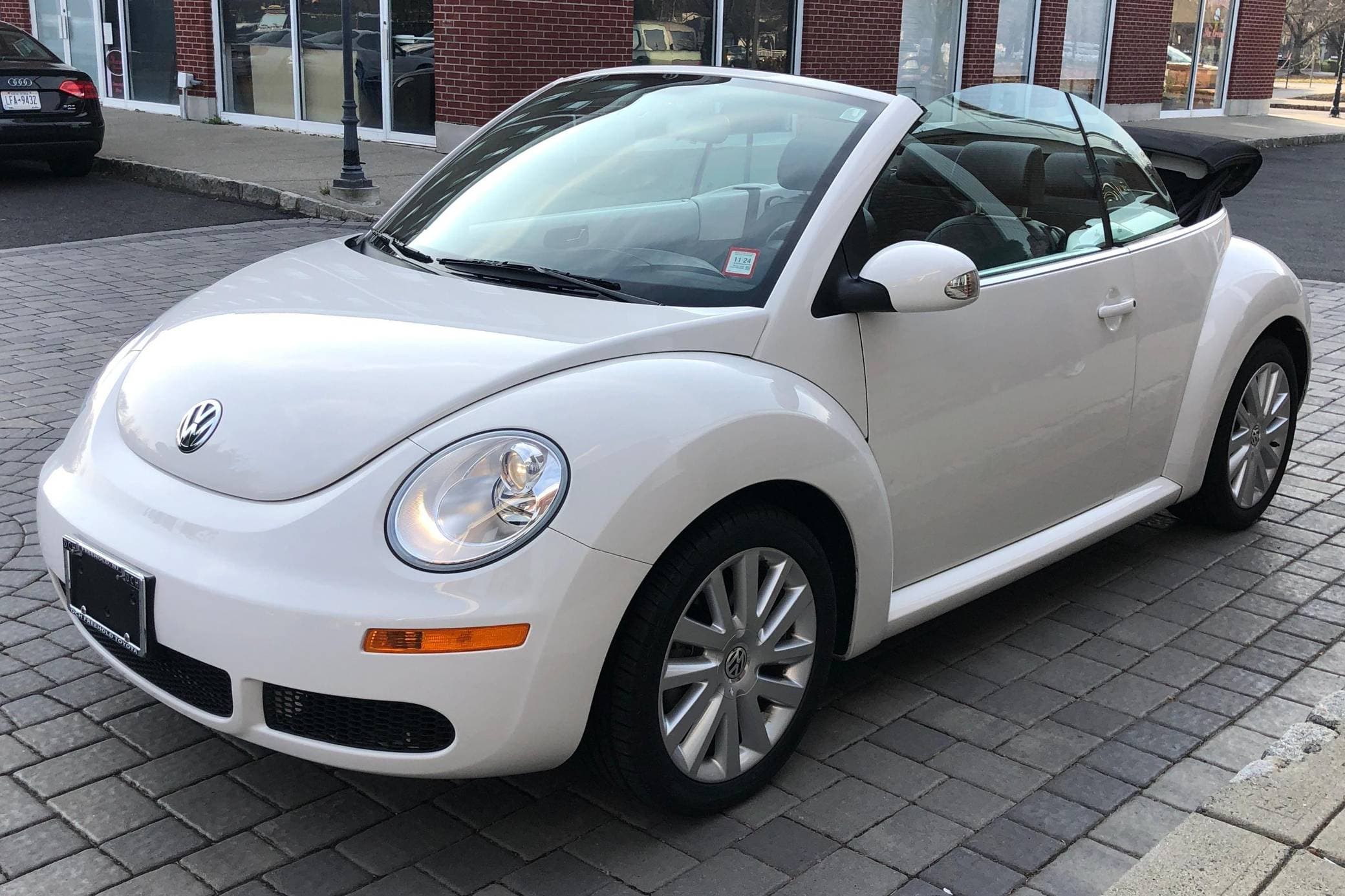 2010 Volkswagen Beetle sold for $13,600