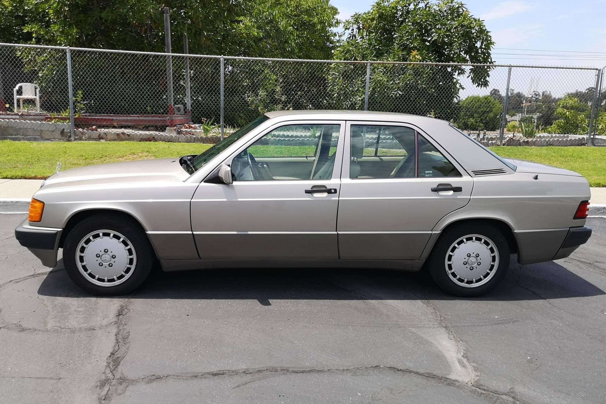 1993 Mercedes-Benz C-Class sold for $8,000