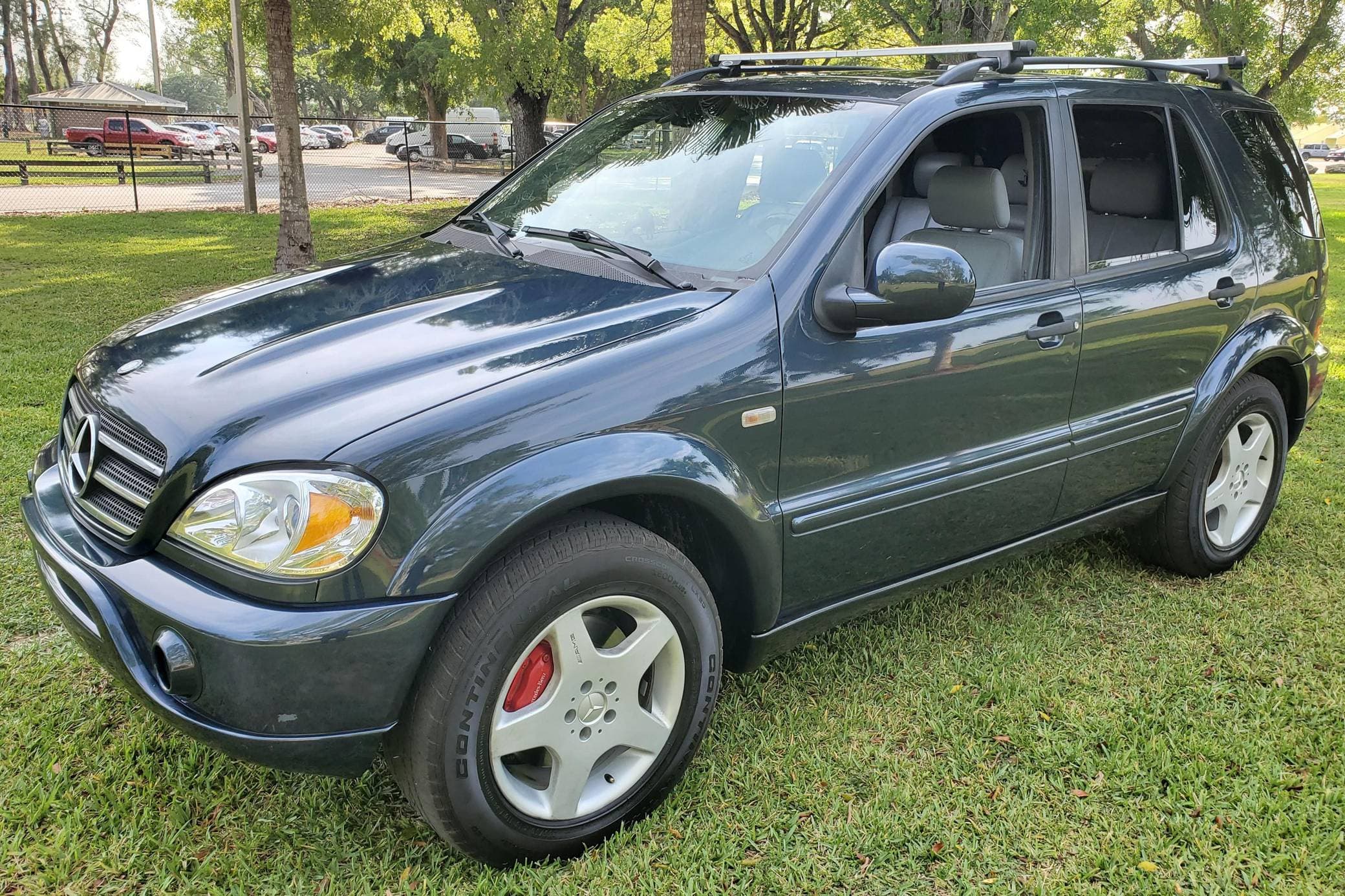 2001 Mercedes-Benz ML AMG sold for $6,250