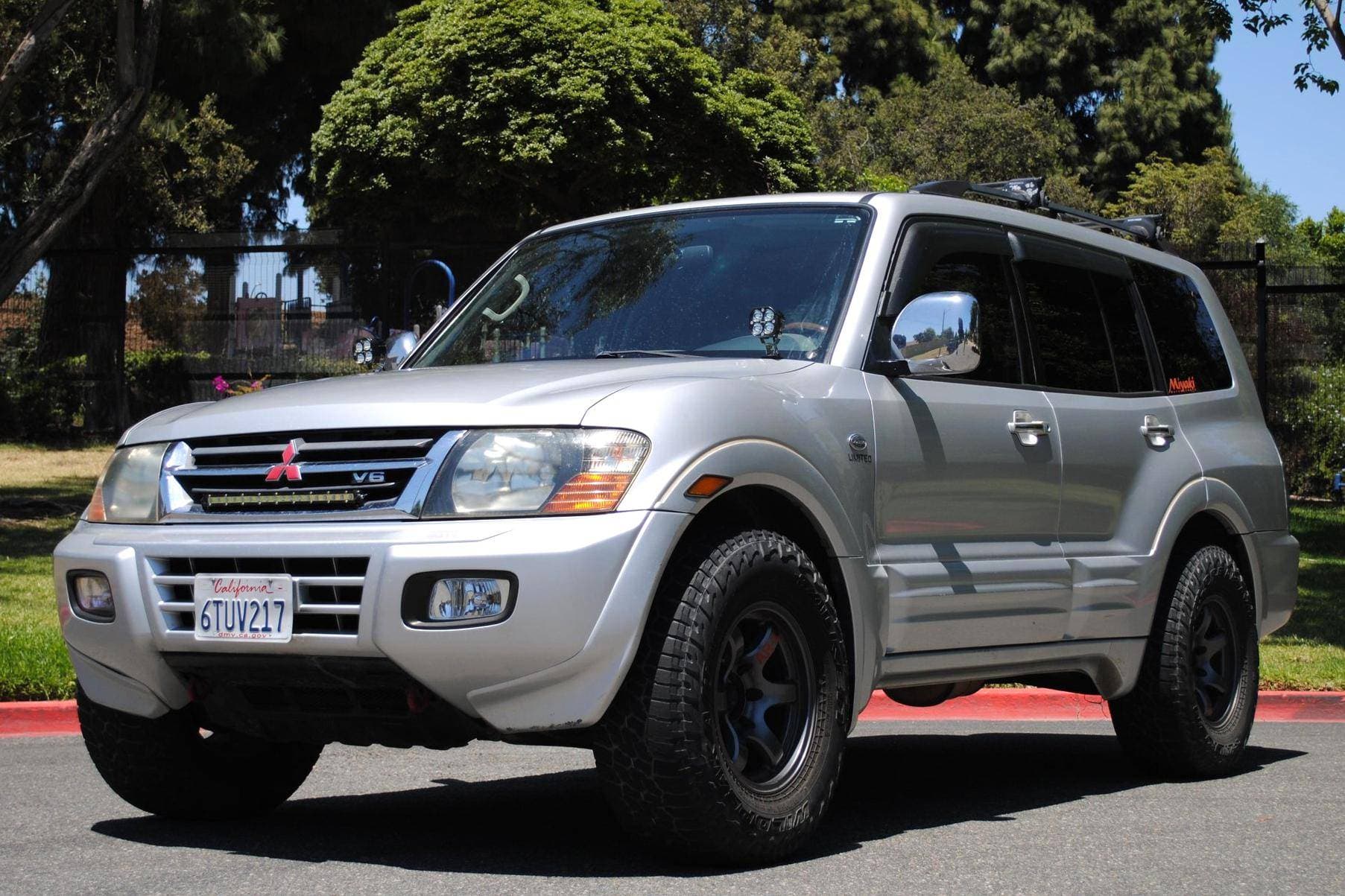 2001 Mitsubishi Montero sold for $6,300