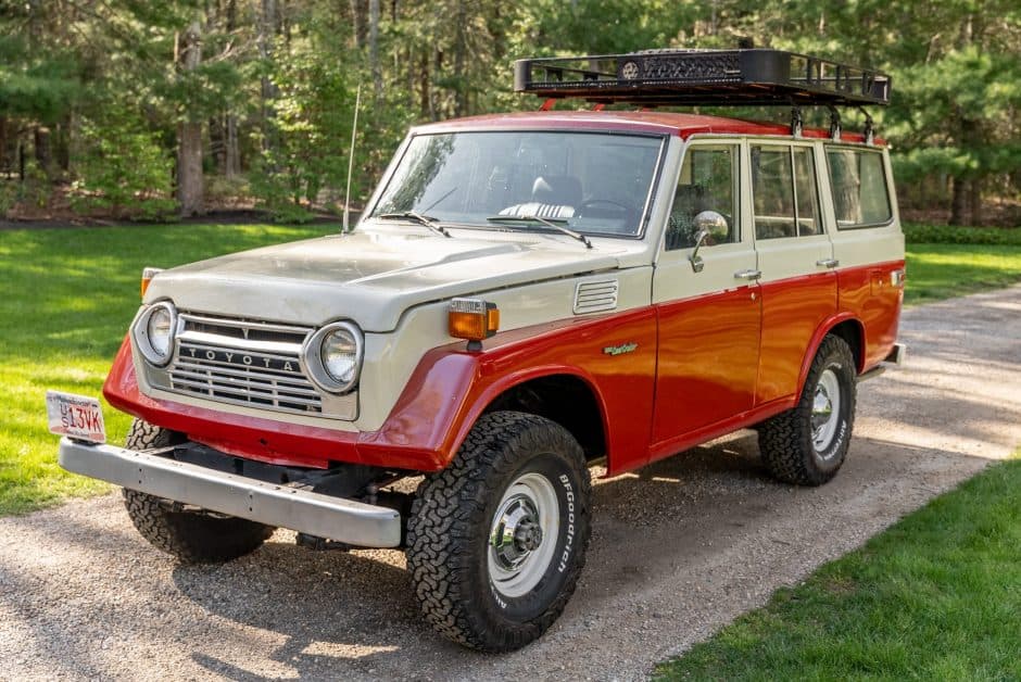 1977 Toyota Land Cruiser FJ55 sold for $38,500