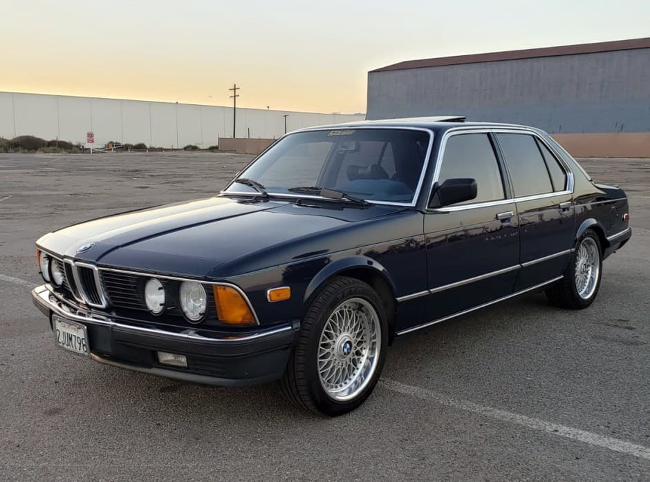 1984 BMW E23 7-Series sold for $5,500