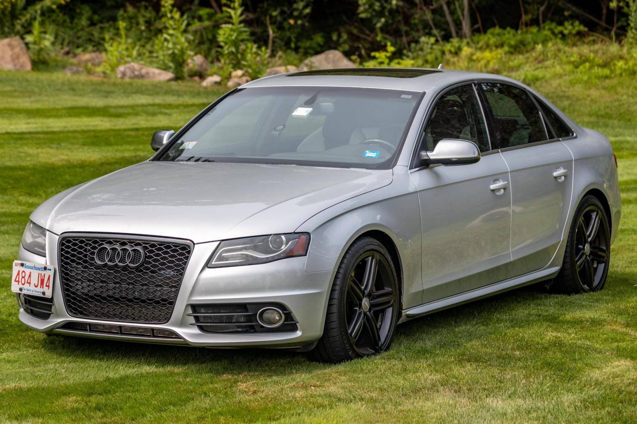 2010 Audi B8 S4 sold for $7,100