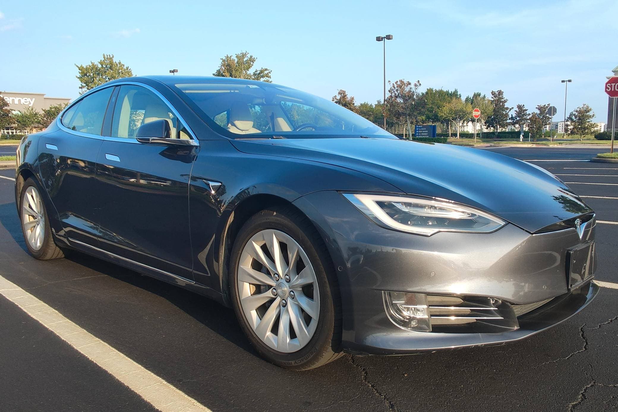 2018 Tesla Model S sold for $23,250