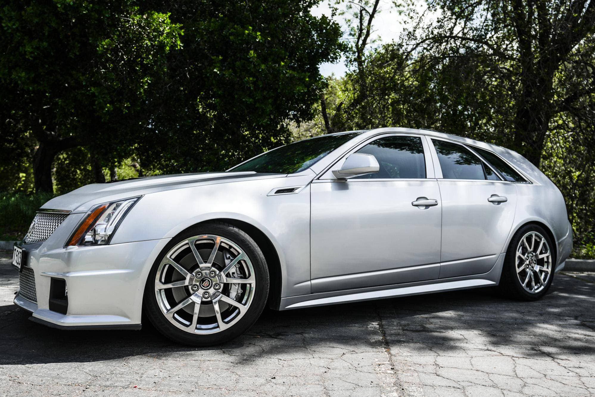 2011 Cadillac CTS-V sold for $44,500