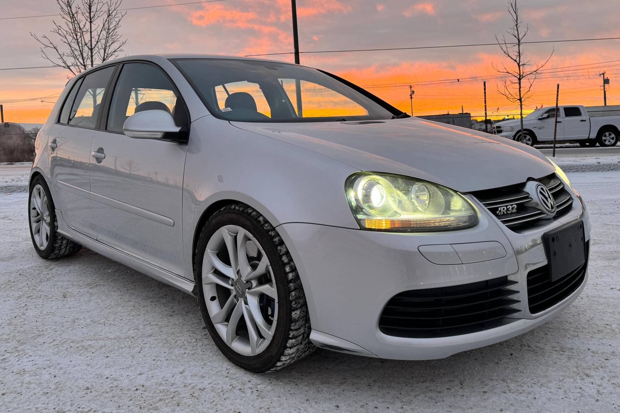 2006 Volkswagen R32 sold for $5,900