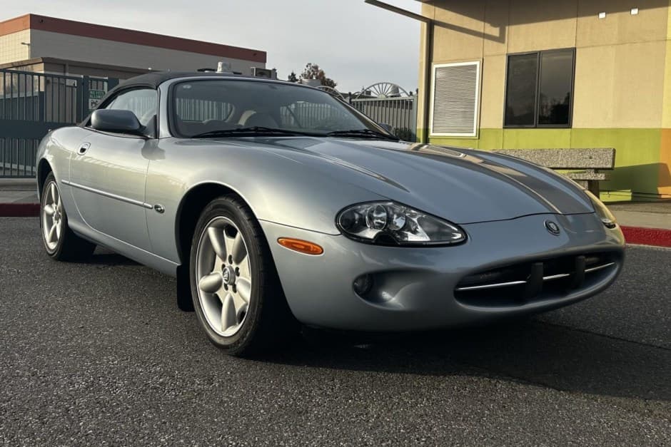 1997 Jaguar XK8 sold for $9,500