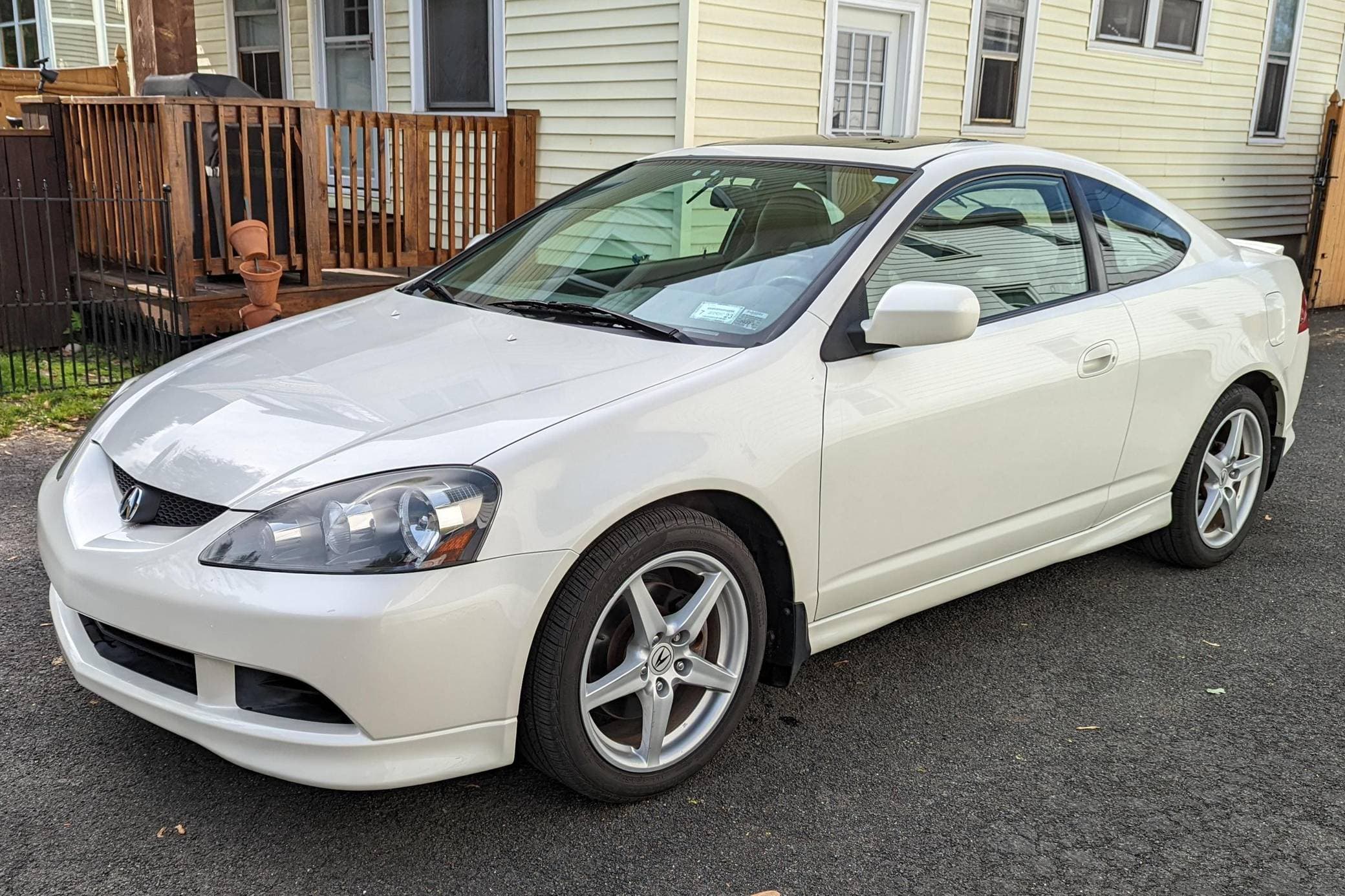 2005 Acura RSX sold for $16,888