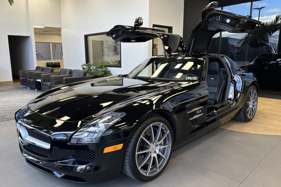 2011 Mercedes-Benz SLS AMG sold for $211,000