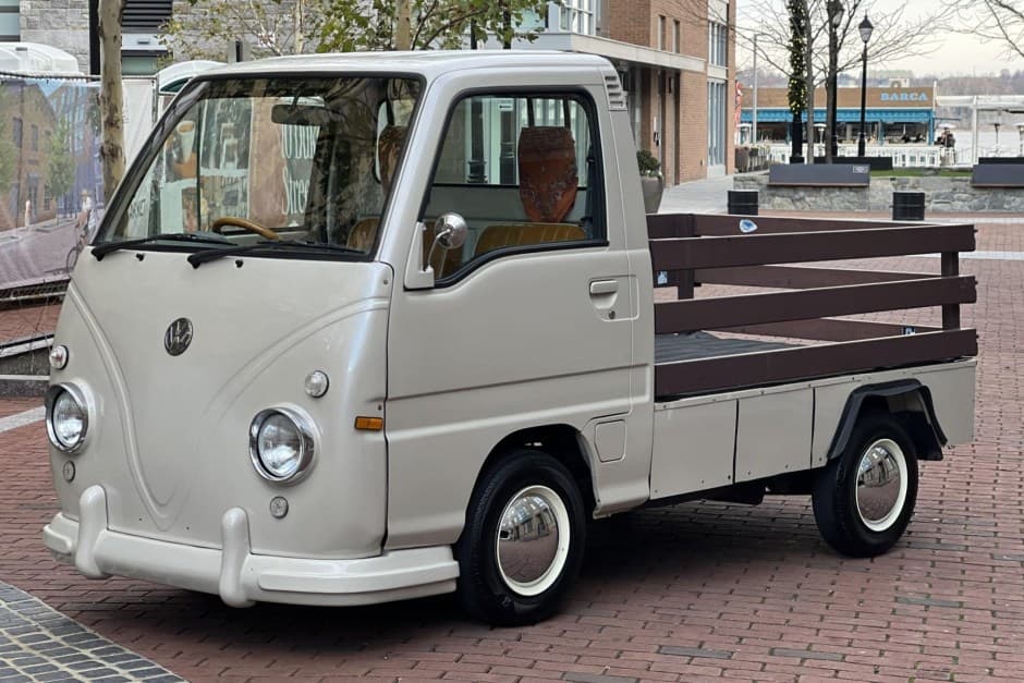 1996 Subaru Sambar sold for $15,500