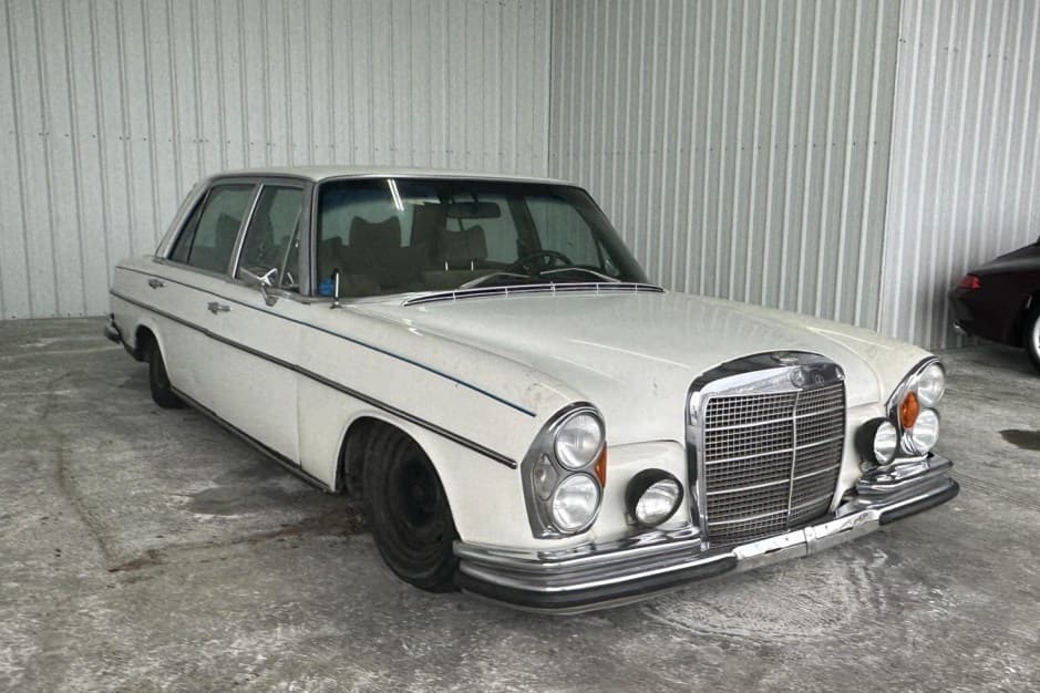 1969 Mercedes-Benz W108 & W109 sold for $3,333