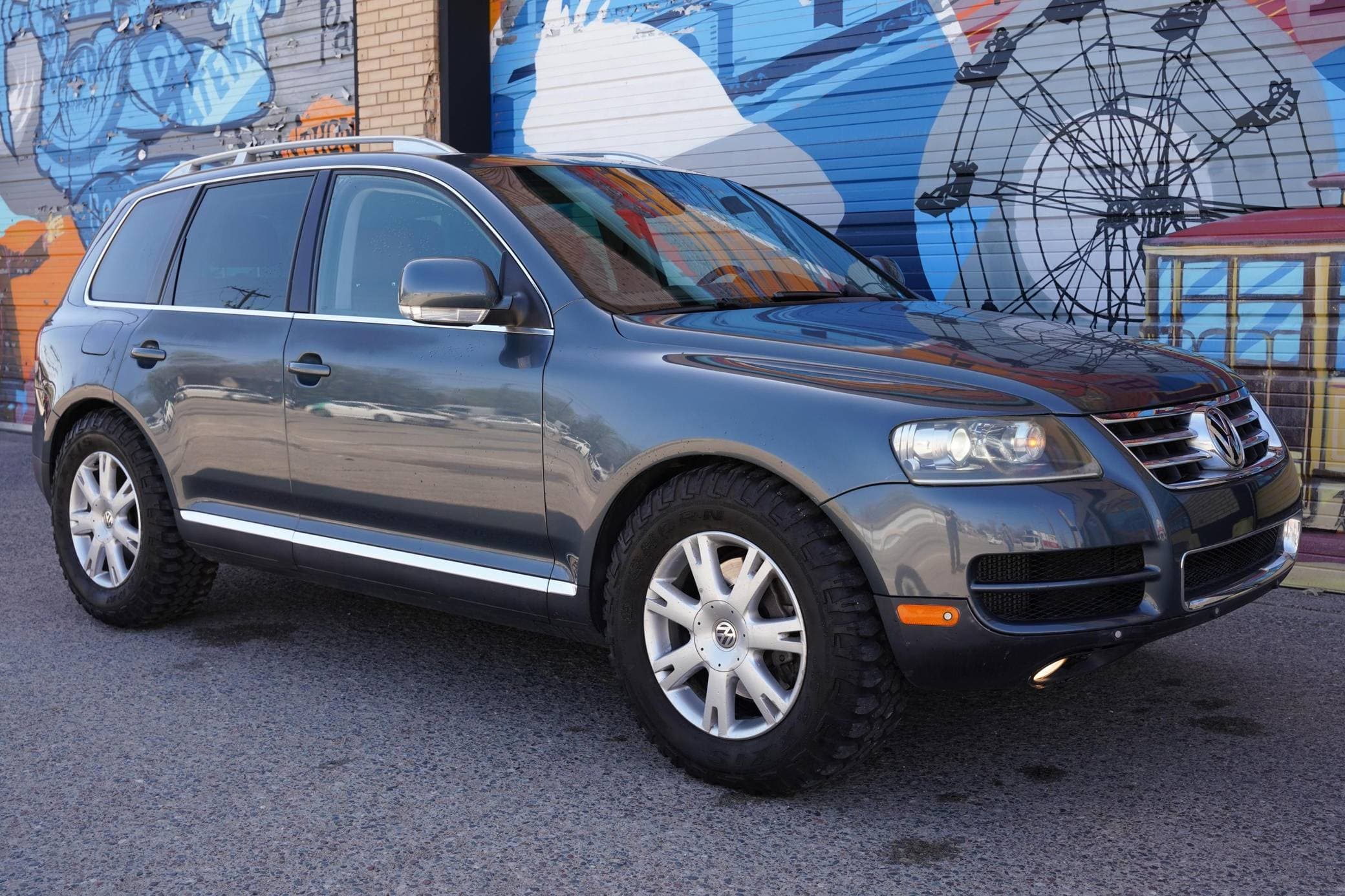 2007 Volkswagen Touareg sold for $13,000