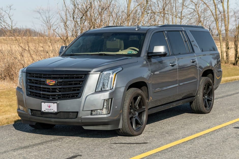 2019 Cadillac Escalade K2XL (2015-2020) sold for $82,000