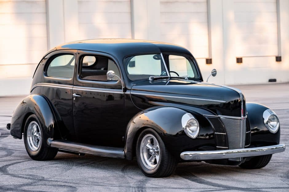 1940 Ford Hot Rod sold for $33,000
