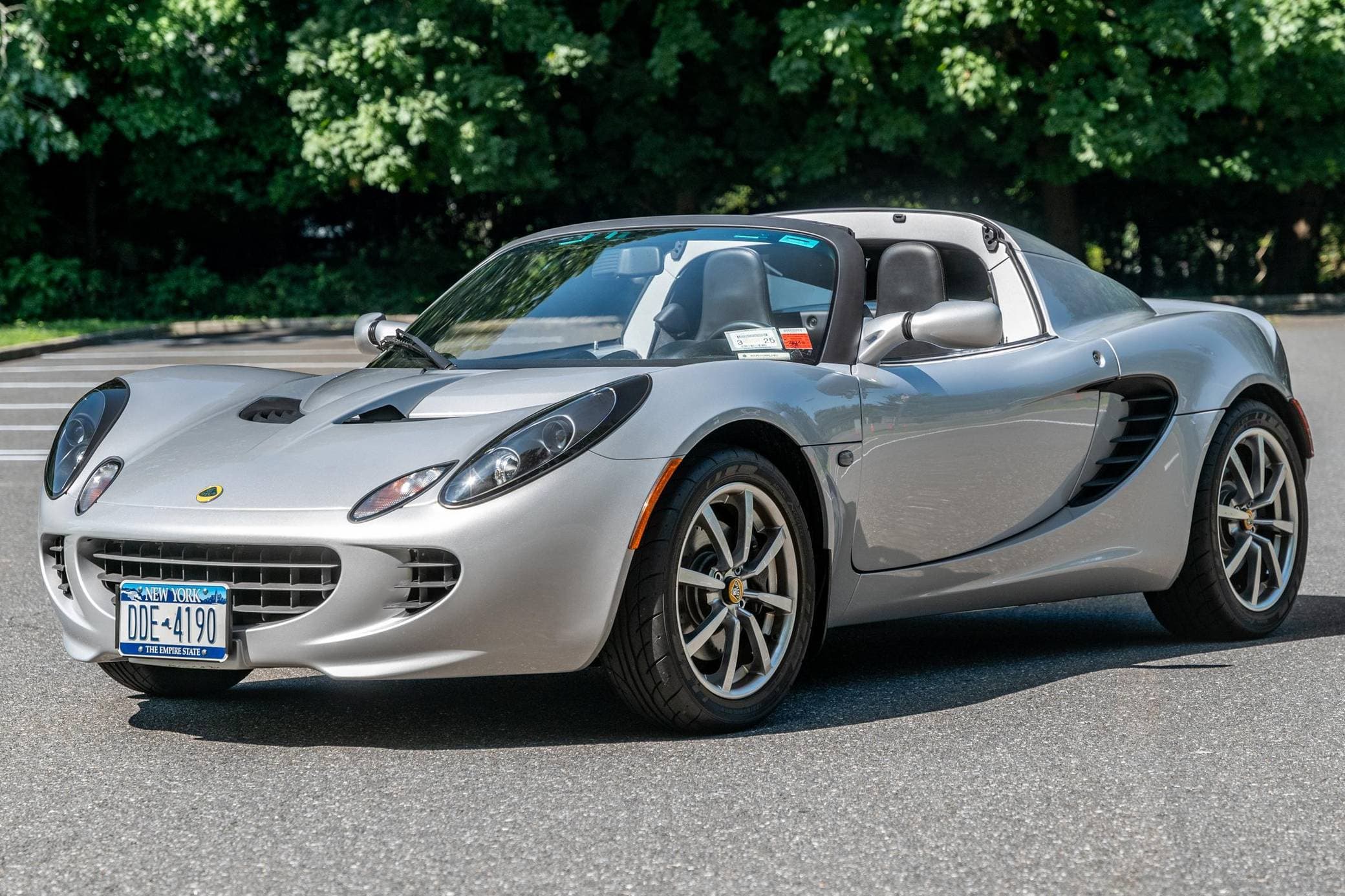 2005 Lotus Elise sold for $48,500