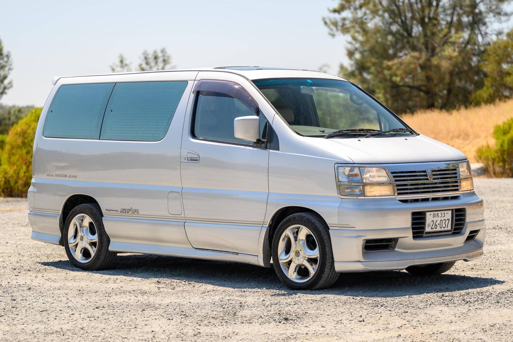 1998 Nissan Elgrand sold for $9,100
