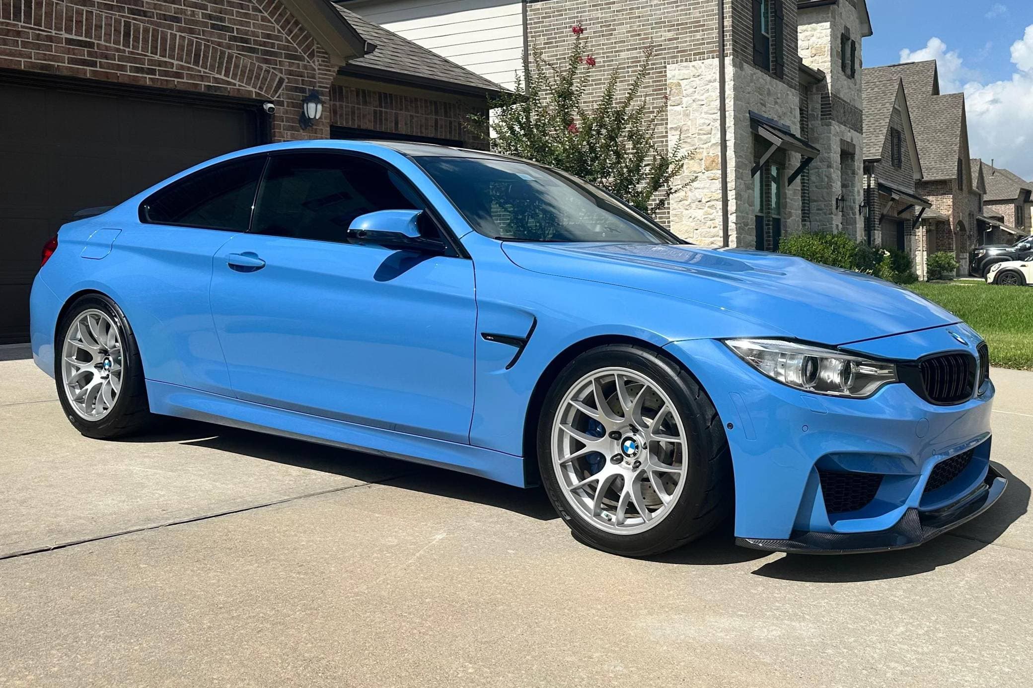 2015 BMW F8X M4 sold for $40,000
