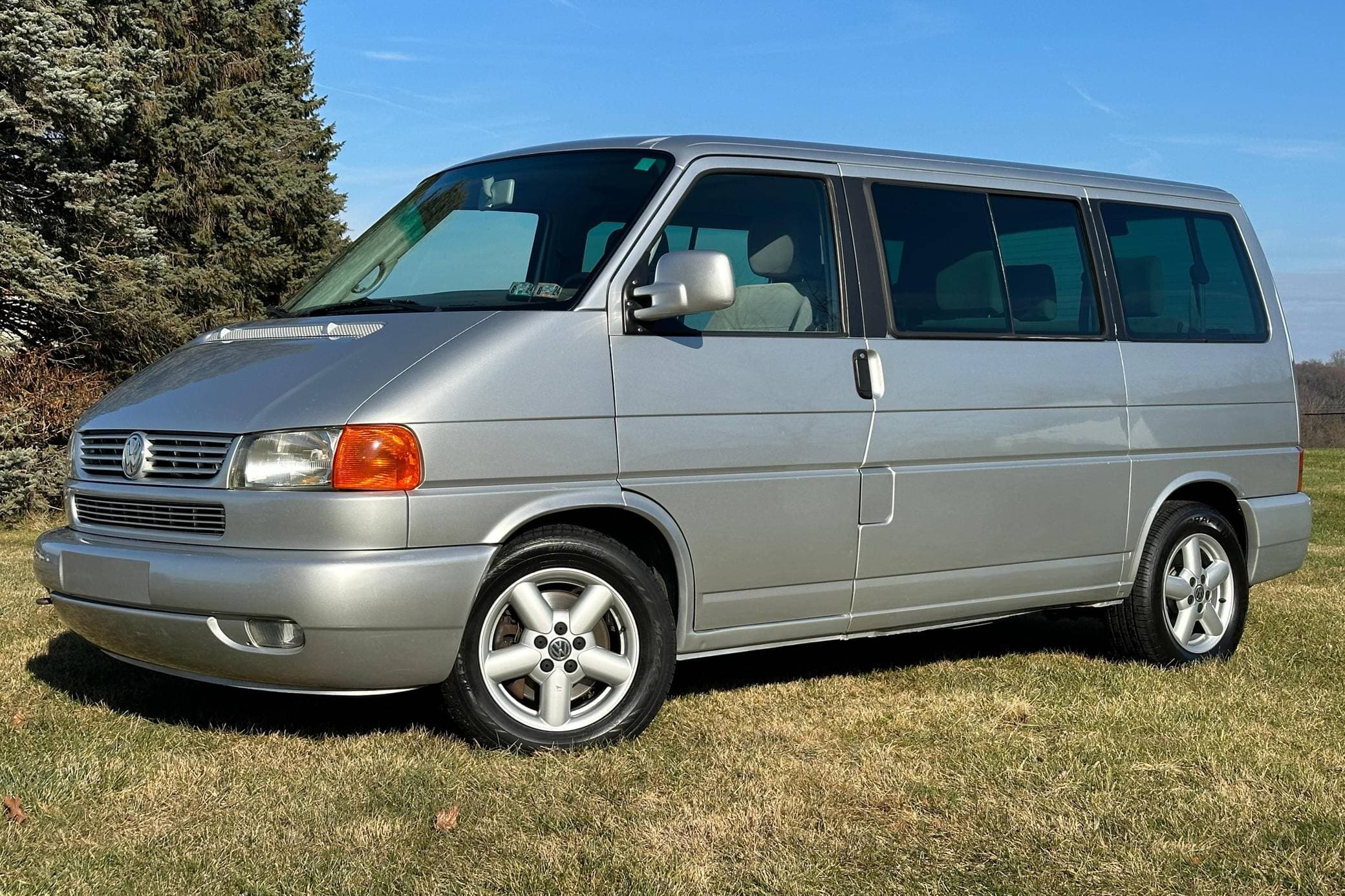 2003 Volkswagen Eurovan sold for $7,200