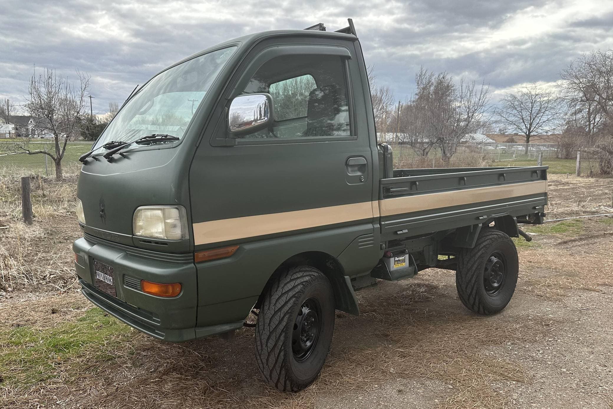 1998 Mitsubishi Minicab sold for $6,800
