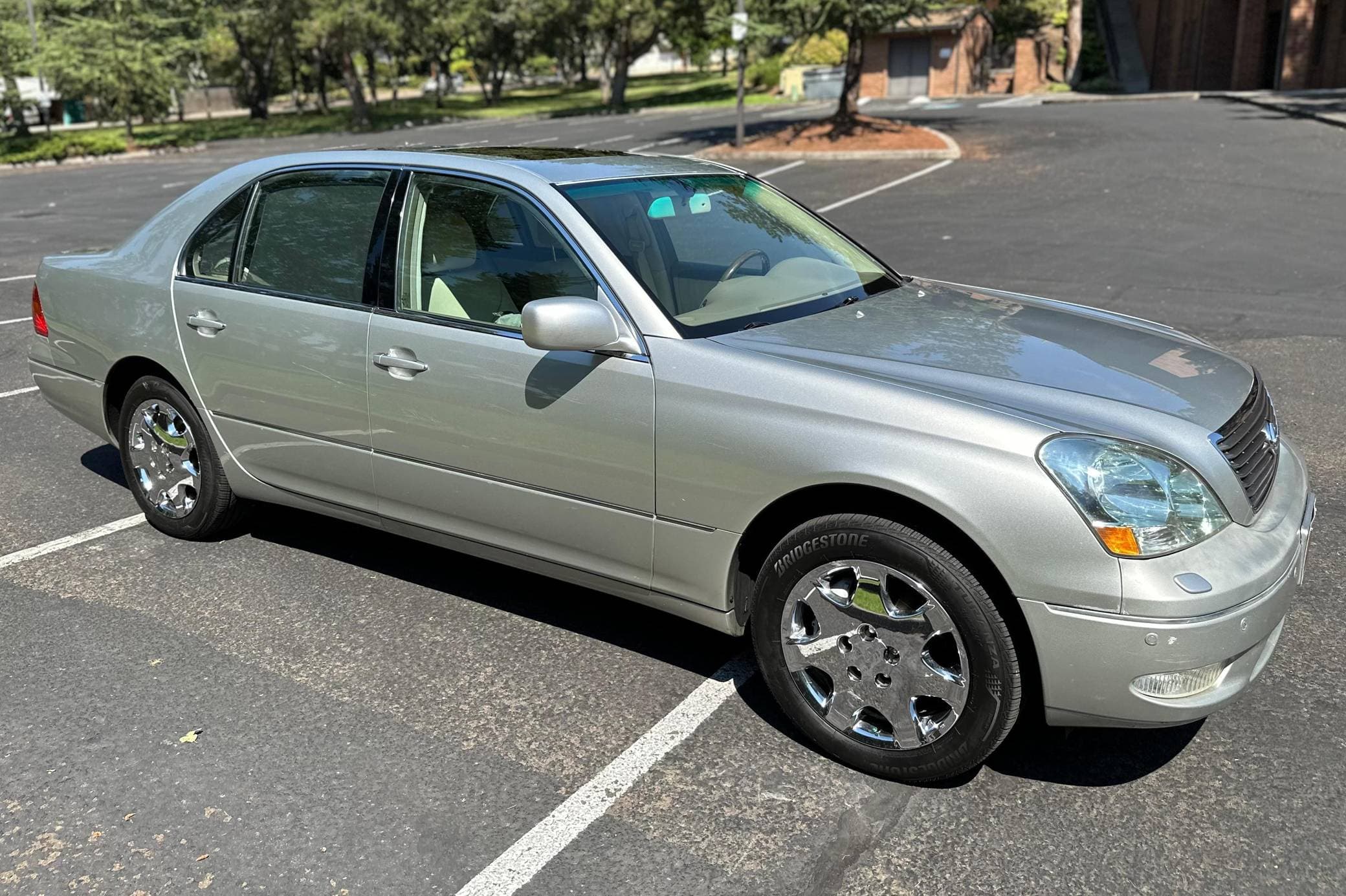2002 Lexus LS sold for $6,800