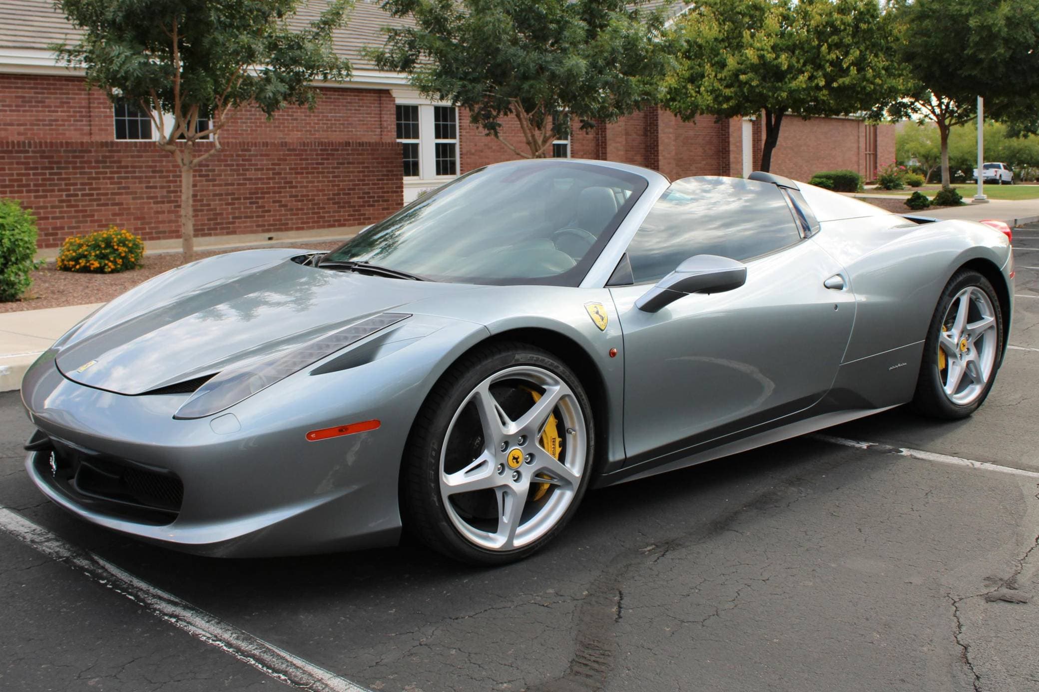 2014 Ferrari 458 sold for $212,458