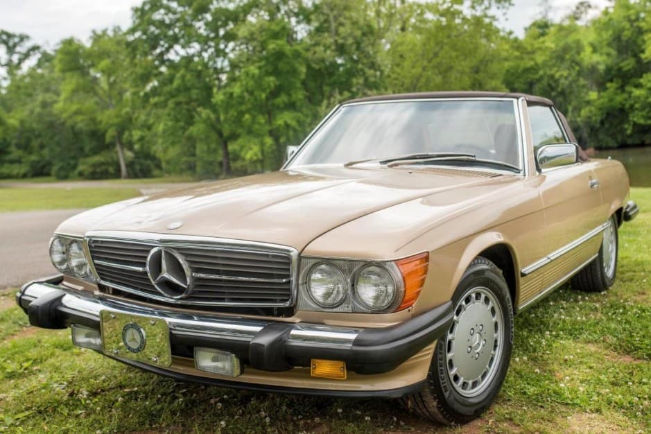 1988 Mercedes-Benz R107 SL sold for $26,000