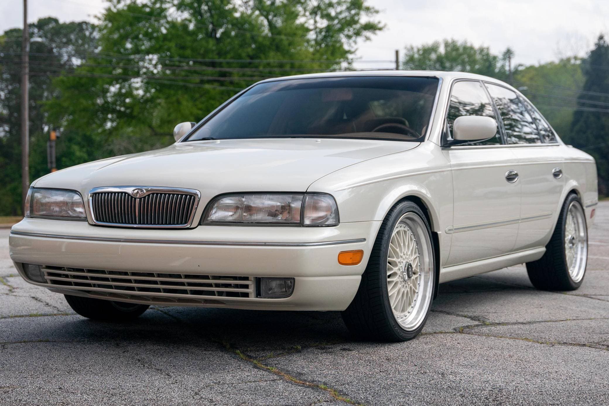 1995 Infiniti Q45 sold for $6,700