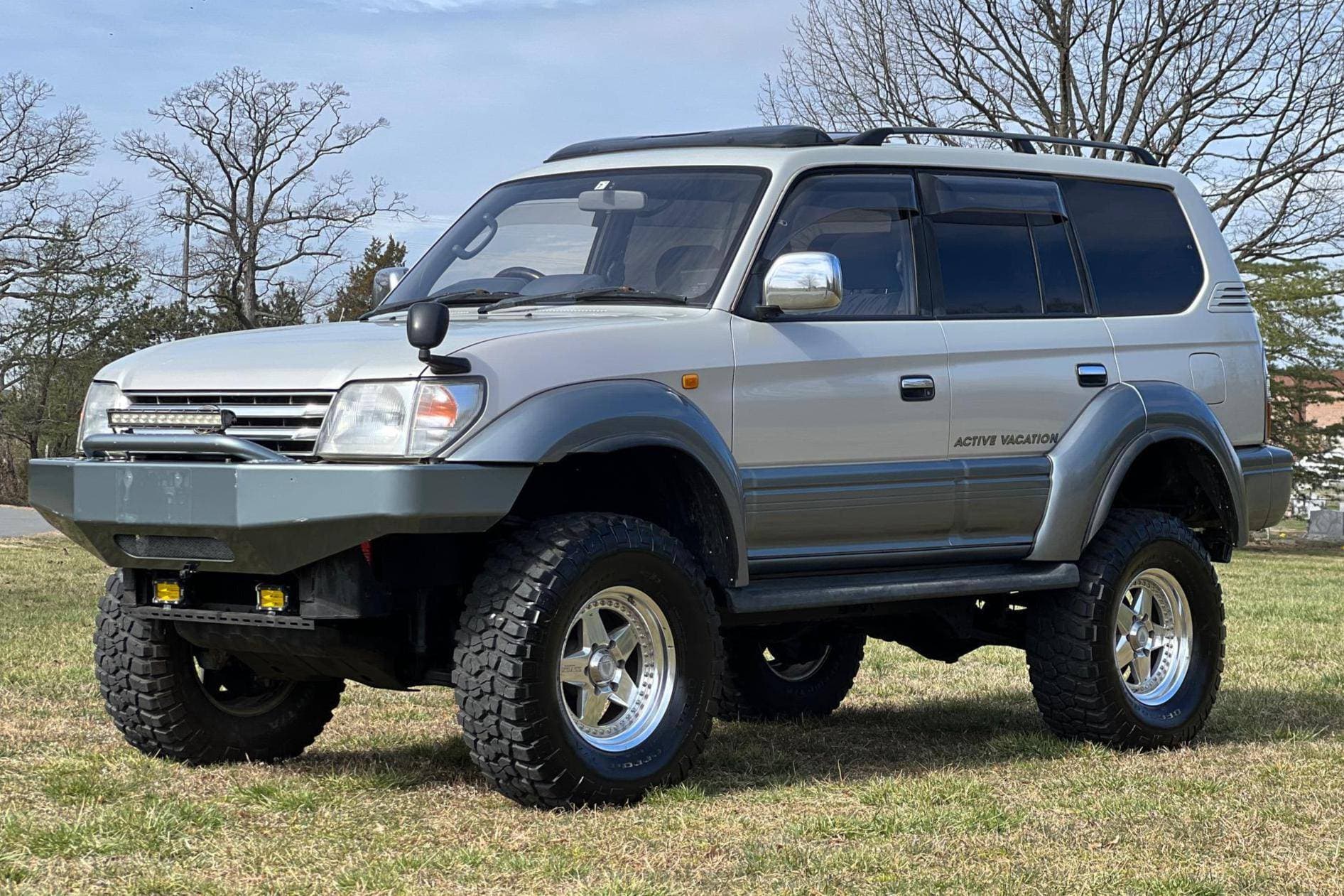 1997 Toyota Land Cruiser sold for $15,600