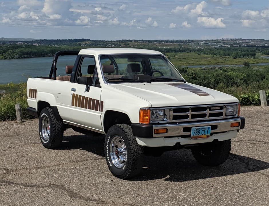 1984 Toyota 4Runner (N60) sold for $17,500