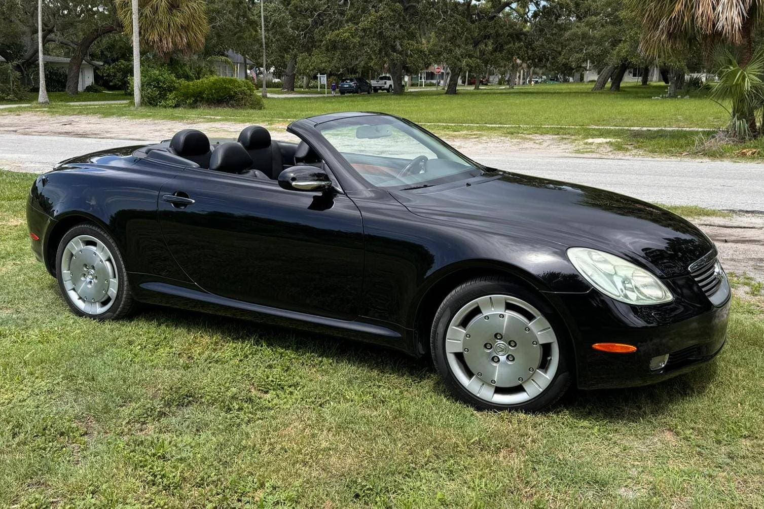 2005 Lexus SC sold for $11,500