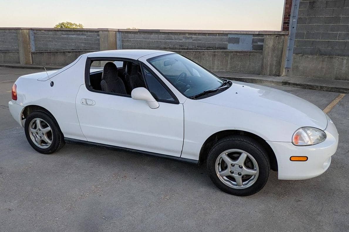 1996 Honda Del Sol sold for $5,700