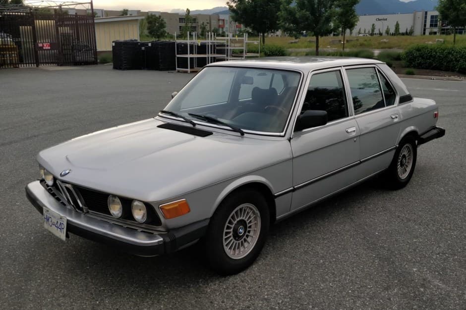 1975 BMW E12 5-Series sold for $6,500