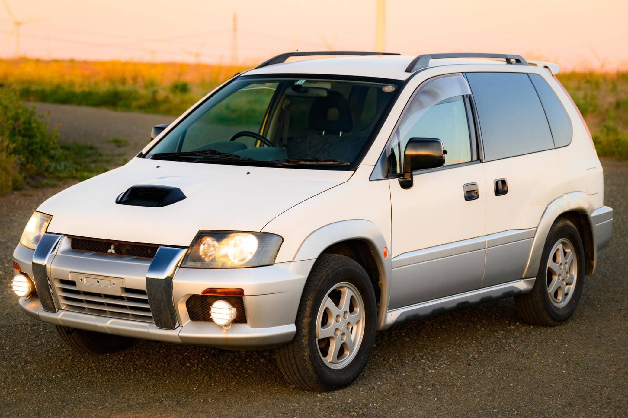 1998 Mitsubishi RVR sold for $6,166