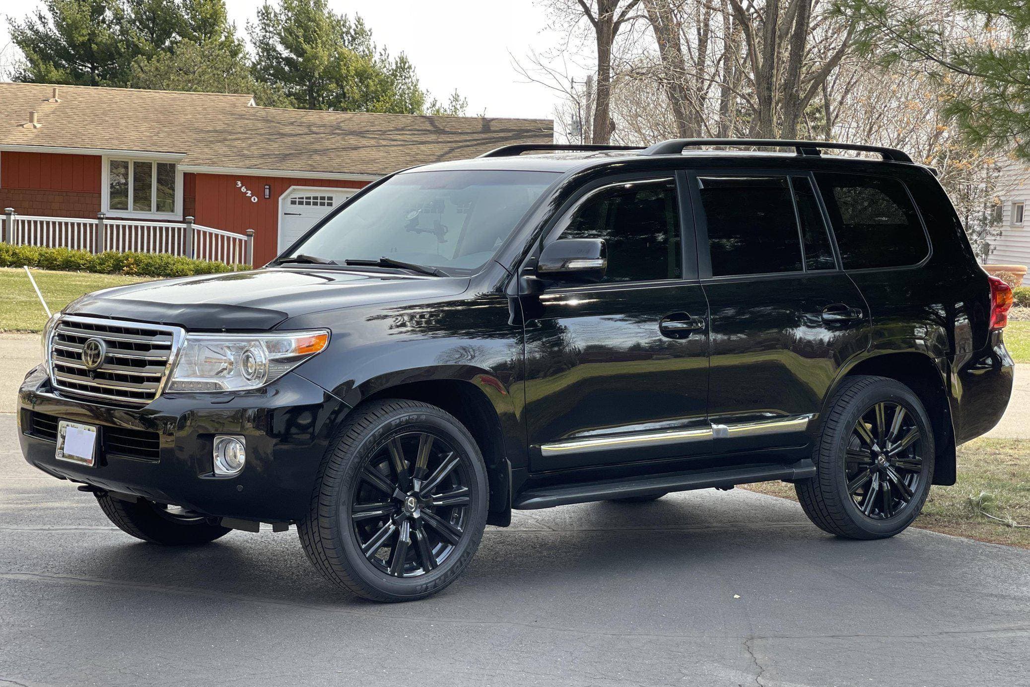 2015 Toyota Land Cruiser sold for $40,000